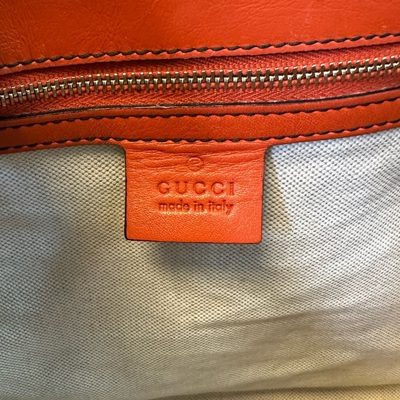 Gucci Tangerine Embossed Leather Shoulder Bag - Picture 17 of 17